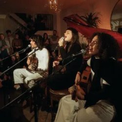 画像1: ZE IBARRA featuring  DORA MORELENBAUM AND JULIA MESTRE / LIVE AT GLASSHAUS (LP)♪