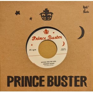 画像: FREDDY McCAY / GIVING YOU TRY GIRL (7")♪